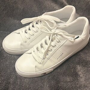 Tommy Hilfiger White Casual Sneakers
